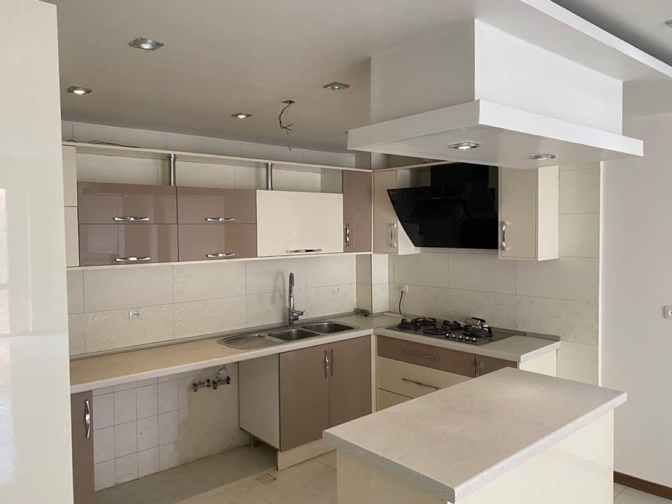 ۷۸متری ۲خواب-فول-خوش نقشه