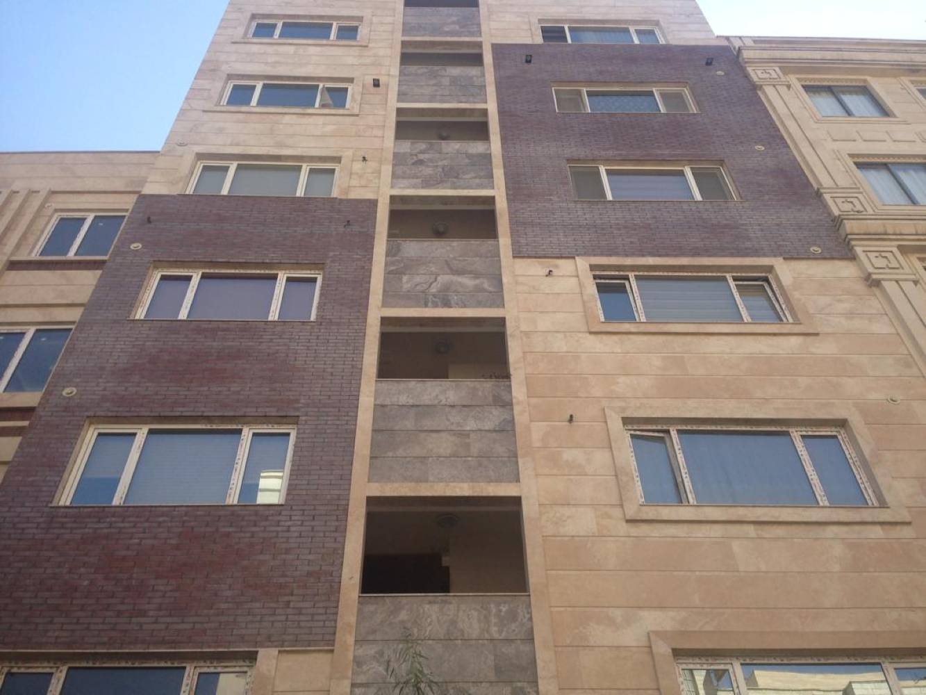 63 متر خوش نقشه ستارخان