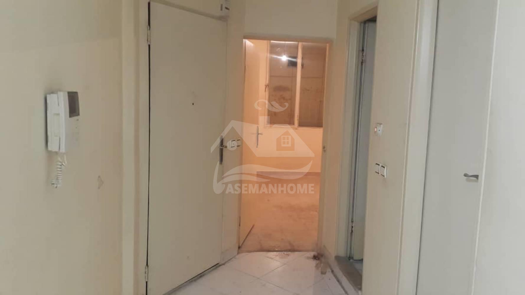 ۵۰متر، شمال استادمعین، پارکینگدار