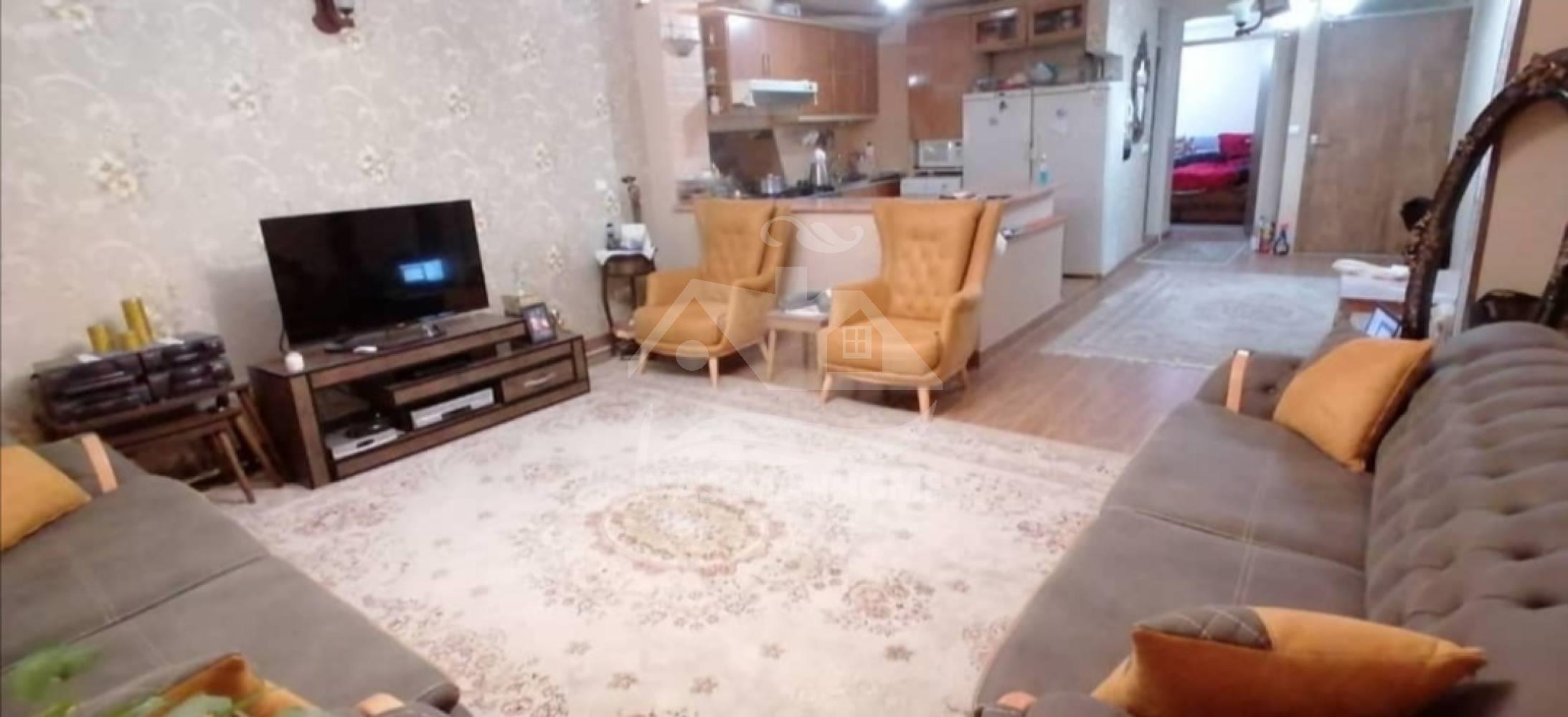 ستارخان ۷۳ متر