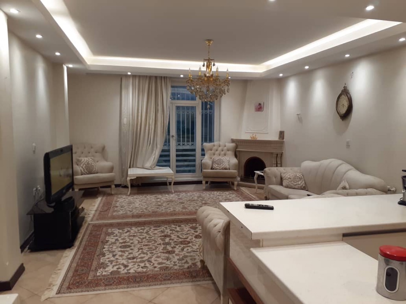 ۹۰متر اپارتمان//خوش نقشه//تک واحدی