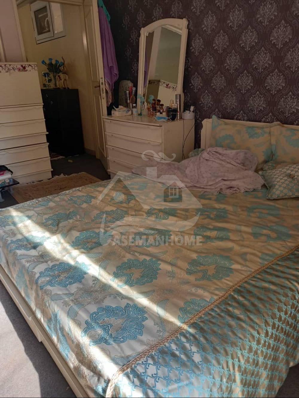 ۶۱ متر دارای پارکینگ و انباری  طبقه اول