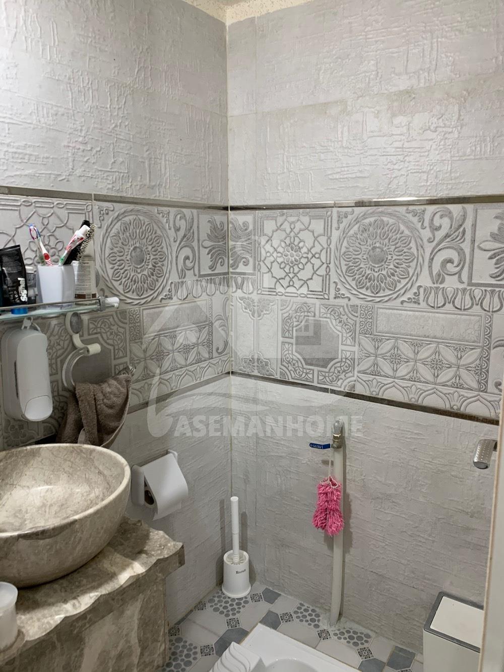 ۶۵متر خوش نقشه دارای دو پارکینگ