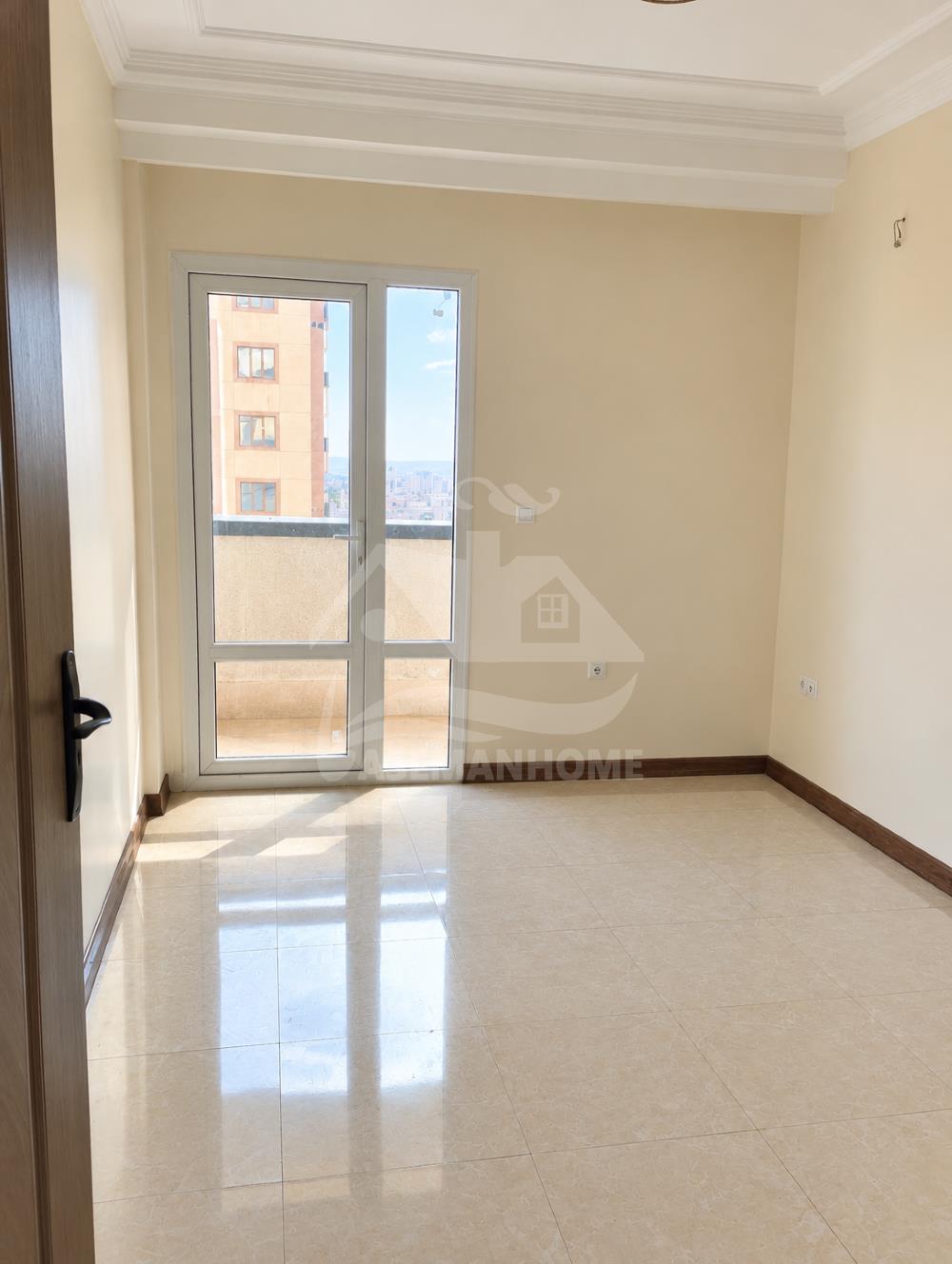 94 متر دریاچه چیتگر 