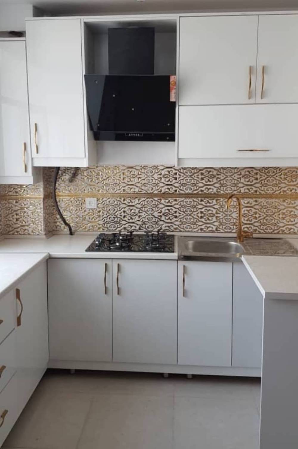 **۴۲متر طوس پارکینگدار**